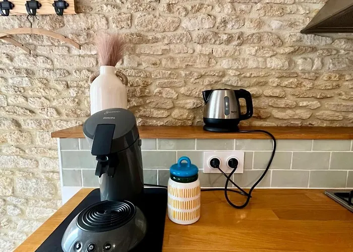 La Tomette, A 5 Kms De La *