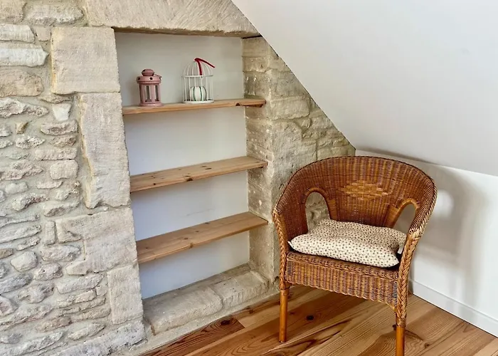 La Tomette, A 5 Kms De La