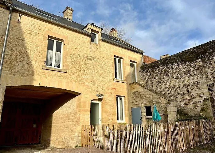 La Tomette, A 5 Kms De La Holiday home Beny-sur-Mer